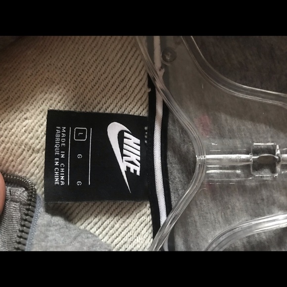 Men’s Nike Chicago marathon hoodie - Picture 5 of 5